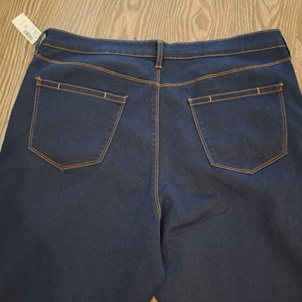 Womens 36 Waist/32 Leg High-Rise Boot-Cut Jean Great Stretch